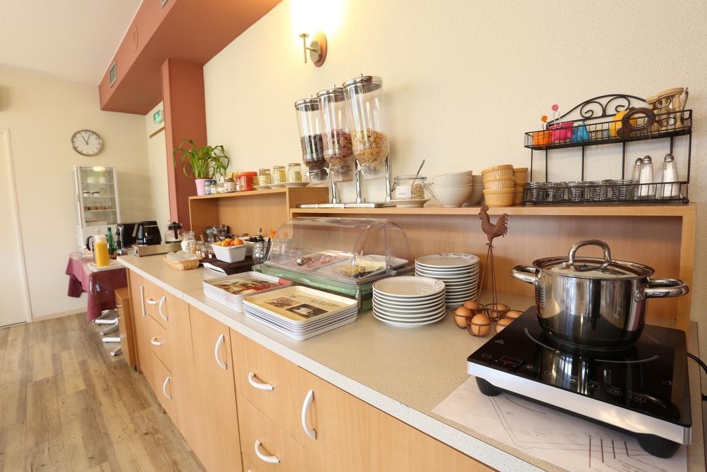 Hotel Restaurant Le Coquelicot Burnhaupt-le-Haut Luaran gambar