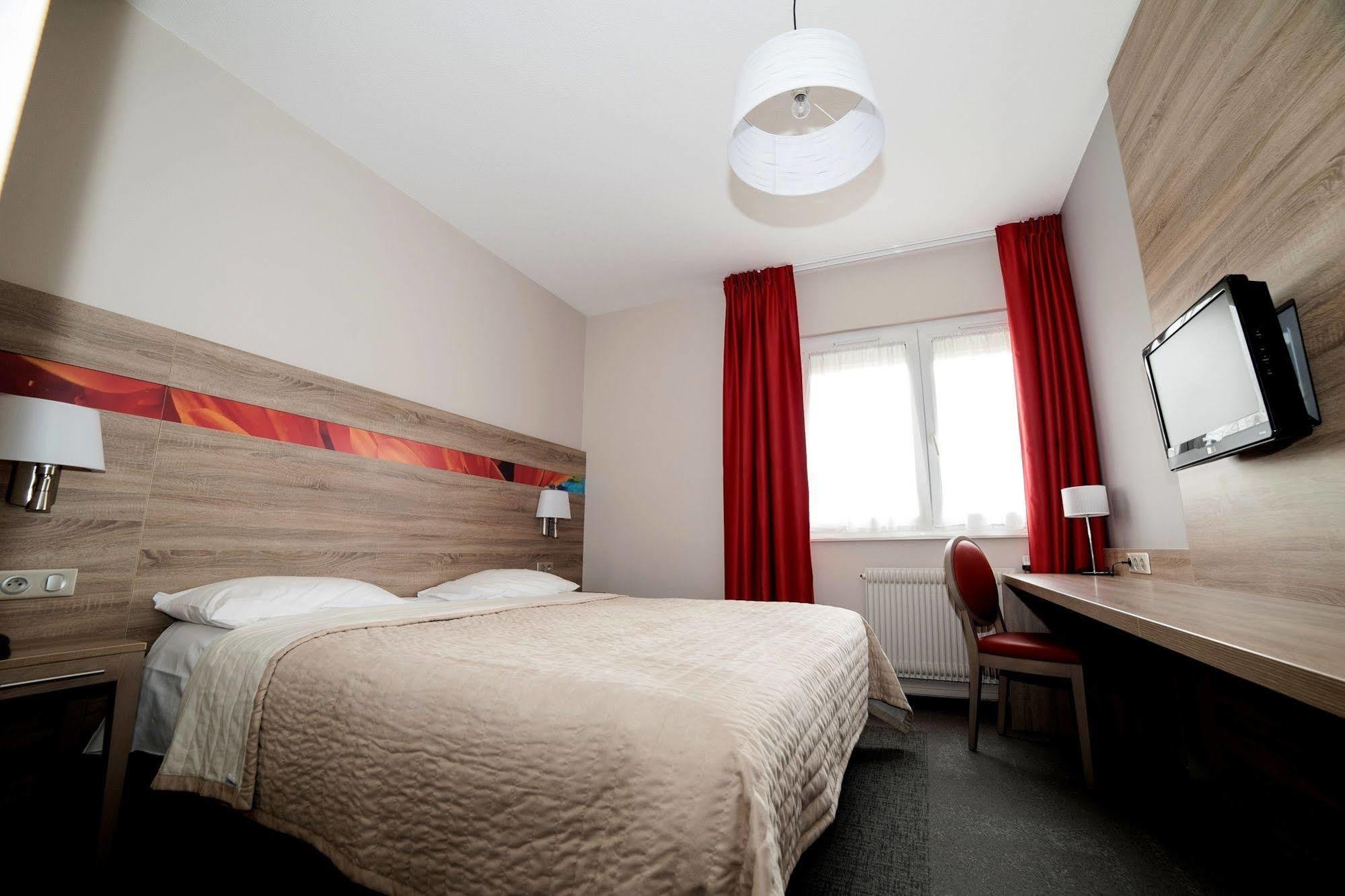 Hotel Restaurant Le Coquelicot Burnhaupt-le-Haut Luaran gambar